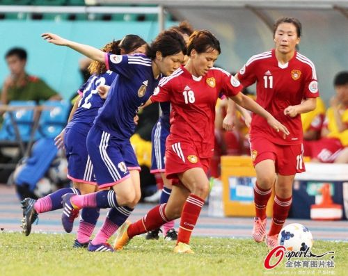 女足亚洲杯中国1-2日本