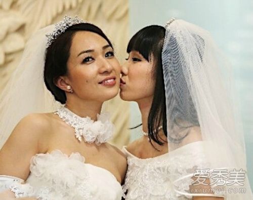 姜振宇结婚时的婚纱照_中国同性恋结婚婚纱照(2)