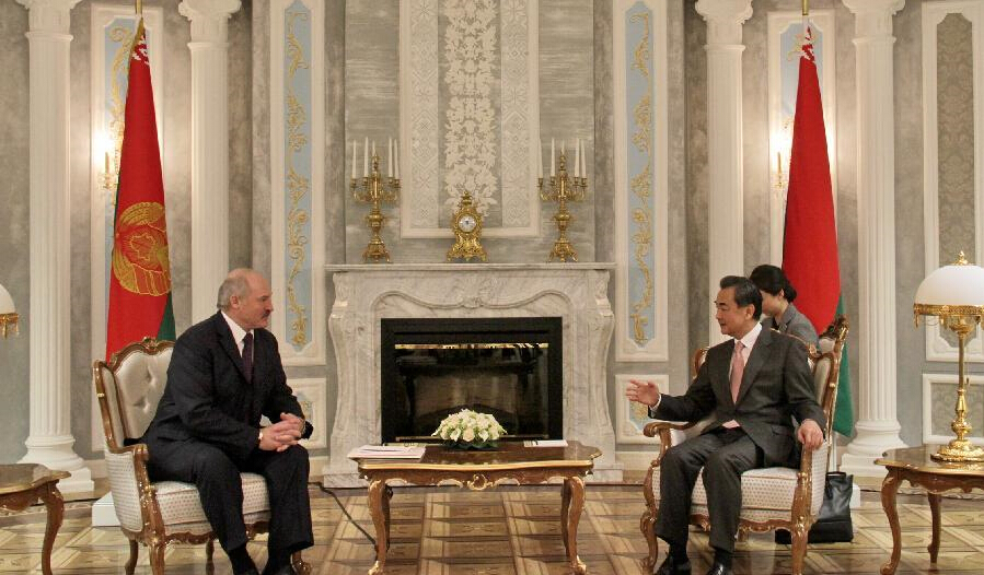 Президент Беларуси А.Лукашенко встретился с министром иностранных дел КНР Ван И _1