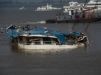 В Китае спасатели выровняли затонувшее судно 'Звезда Востока' 