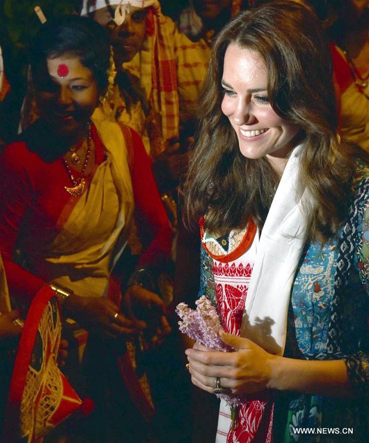 Принц Уильям и Кейт осуществляют королевский визит в Индию _1