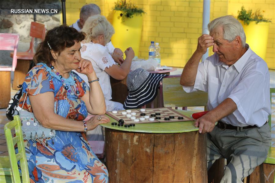 В Киеве открылся развлекательный центр для пенсионеров_1